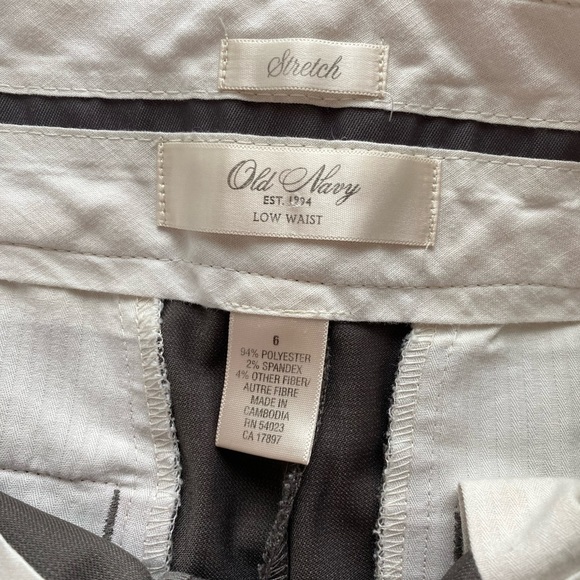 OLD Navy low waist stretch capri size 4 - Picture 6 of 7